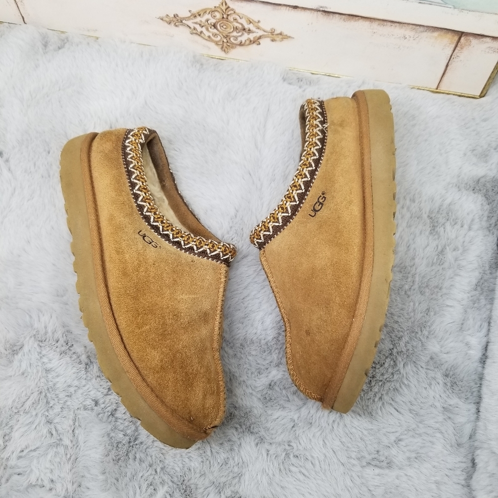 UGG chestnut indoor outdoor slippers